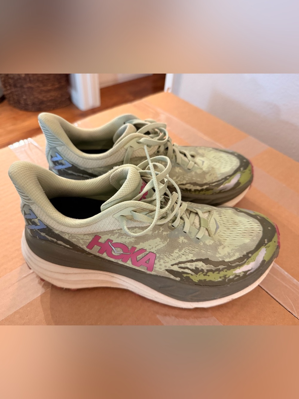 Hoka Women’s rare Stinson 7 Trail Sneaker in Sage Green with Pink Logo - Picture 2 of 9